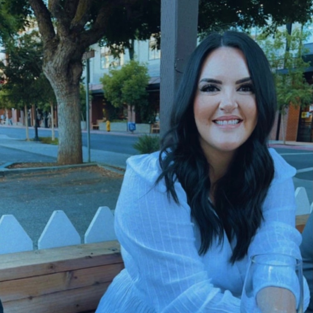 Meet your Posher, Alyssa